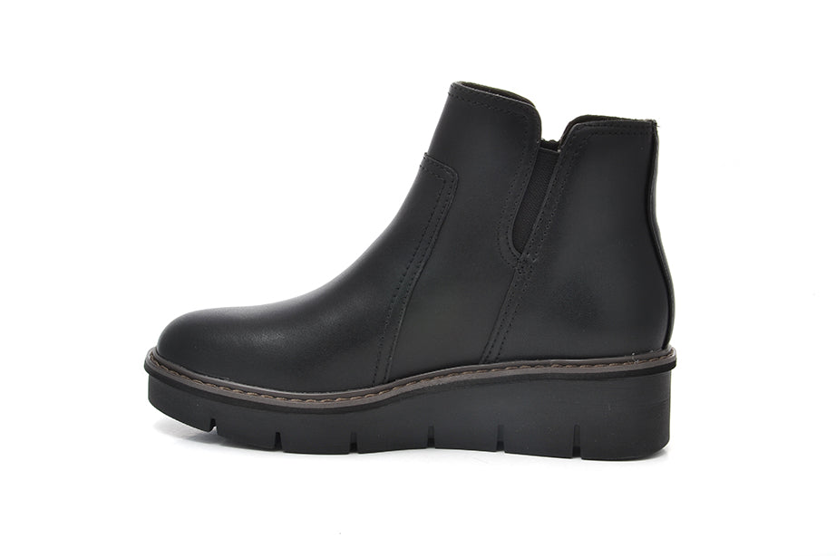 Clarks Airbell Zip black