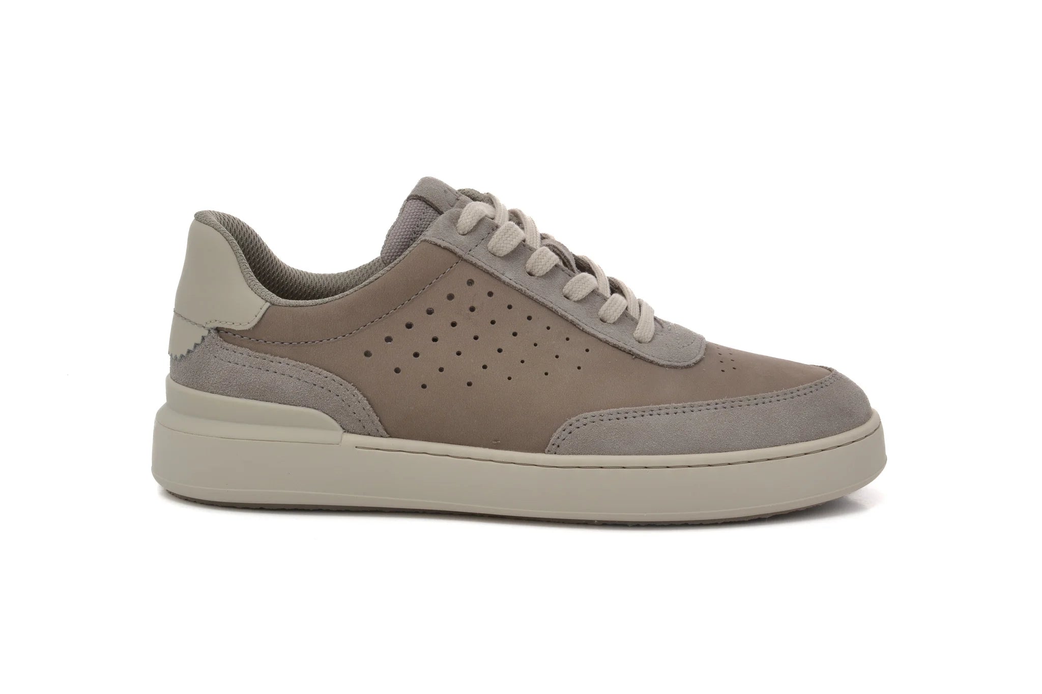 Clarks-Courtlite-Run-G-2.webp