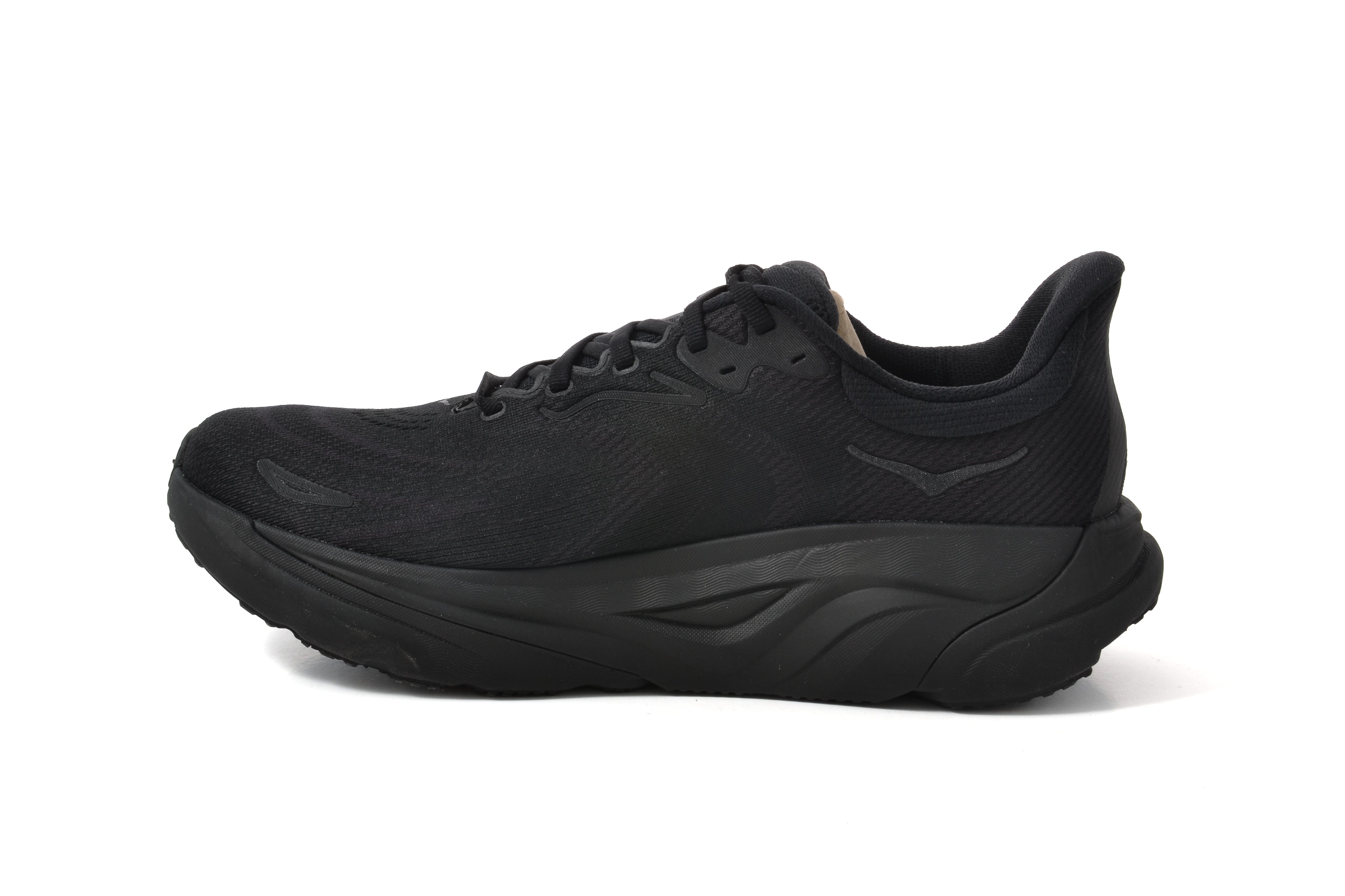 Hoka-M-Arahi-8-Wide-Black-2.jpg